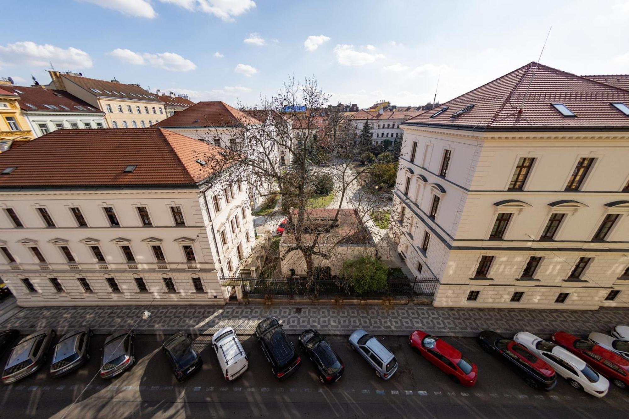 Petrinska Apartment Prague Exterior photo